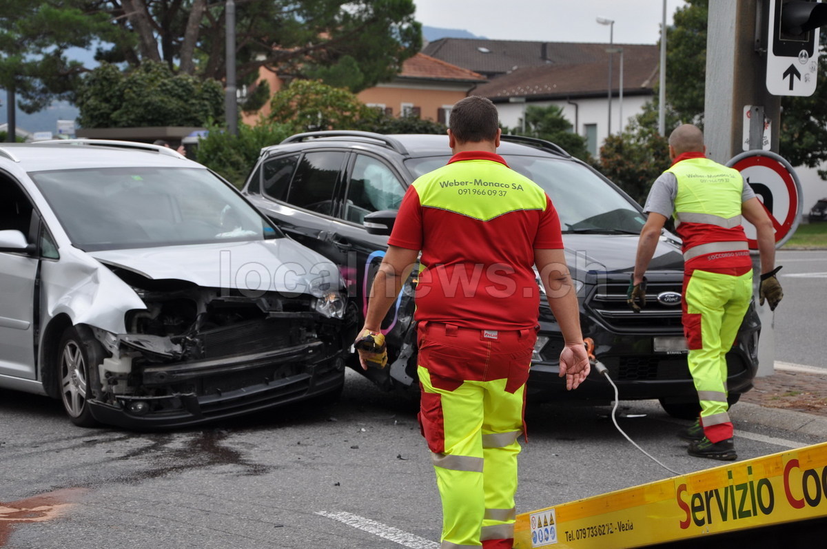 25.09.2017 massagno incidente %2822%29
