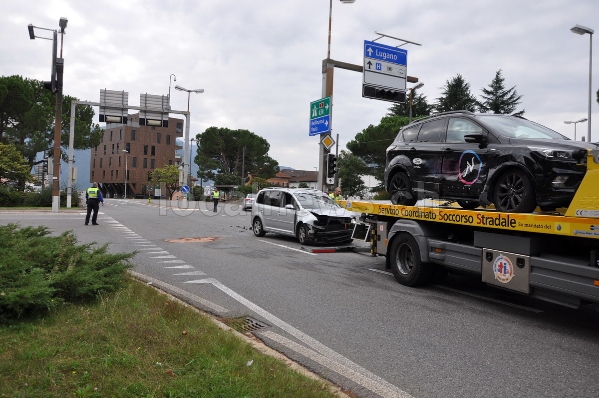 25.09.2017 massagno incidente %2859%29