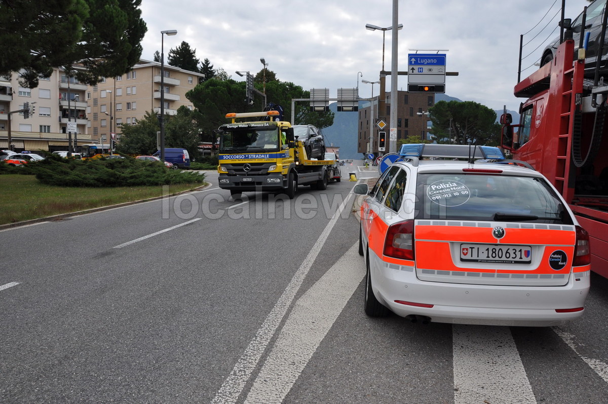25.09.2017 massagno incidente %2879%29