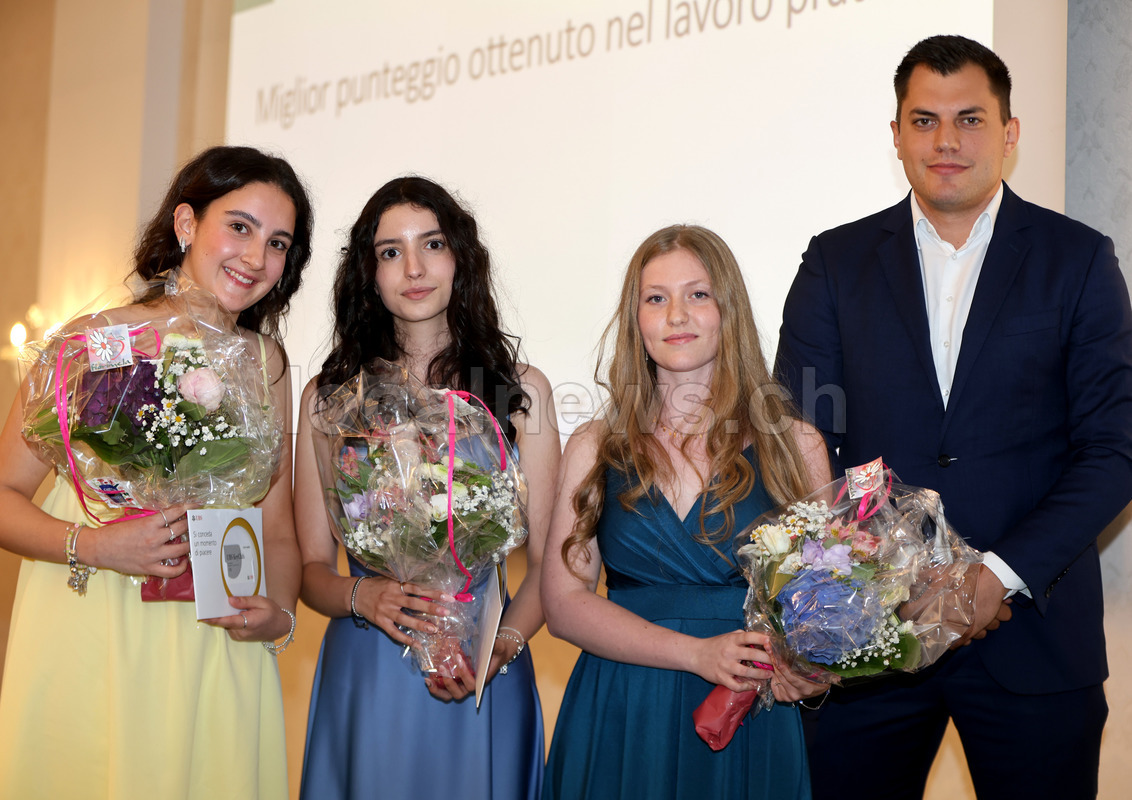 26.06.25   consegna diplomi ataf   splendide royal 73
